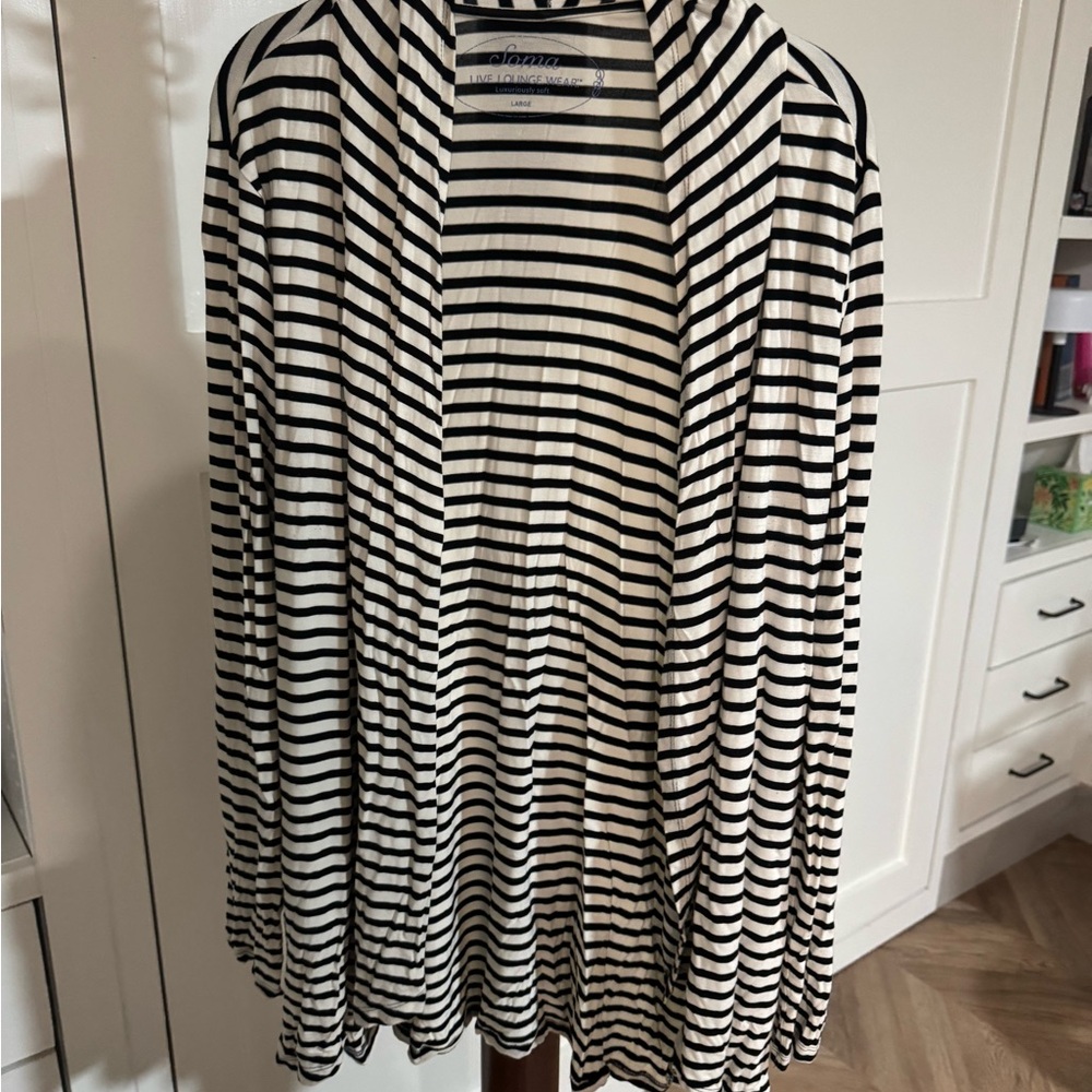 Soma Black and White Striped Lounge Wear